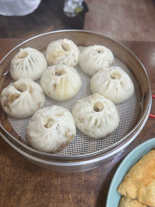 是开水蒸还是冷水蒸看看正确的方法！ayx爱游戏体育网页版入口蒸包子(图5)